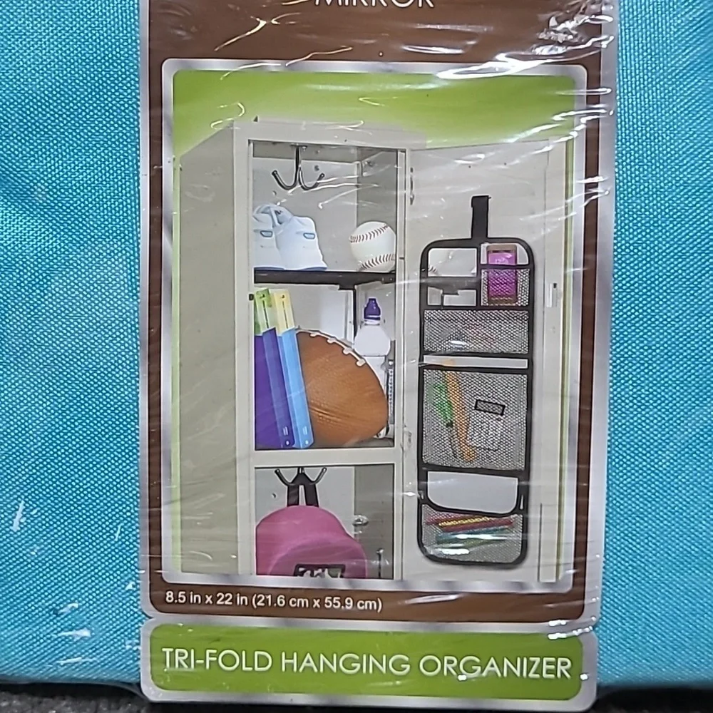 TRI-FOLD BLUE HANGING ORGANIZER MIRROR